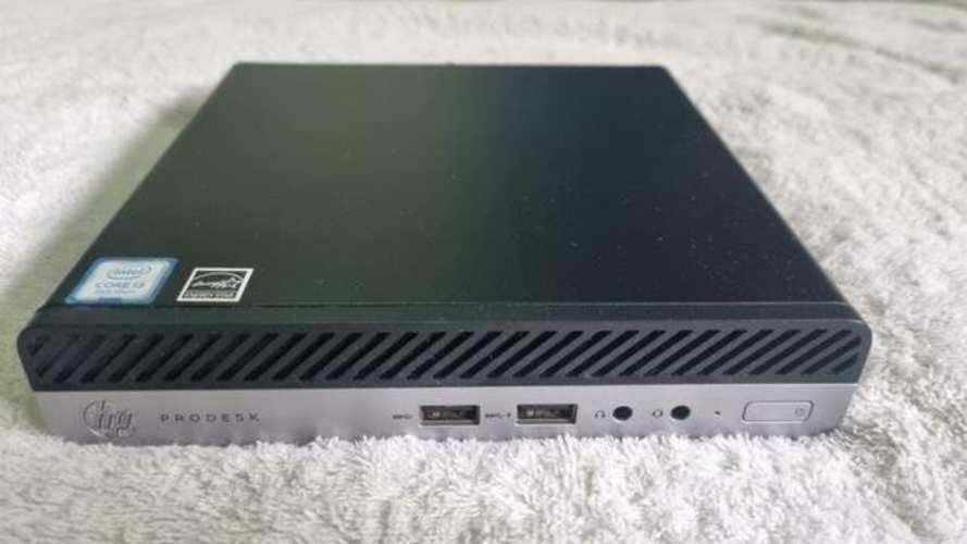 PC HP ProDesk monitor, teclado y mouse