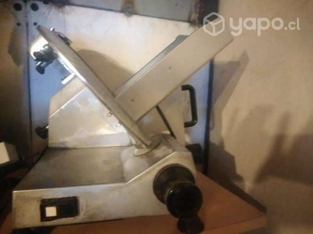 Maquina cortadora de cecinas