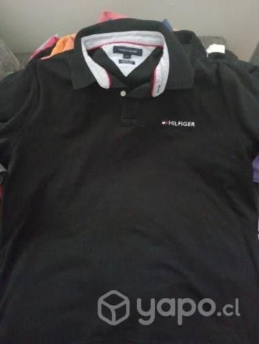 Poleras en exelente estado tallas S,M,L y XL