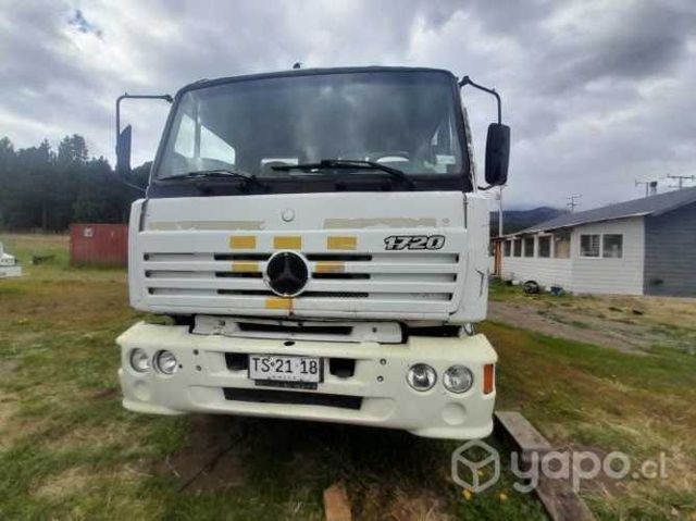 Camion 1720 con grua hiab 120