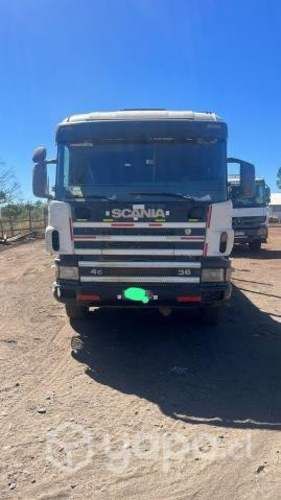 Camion forestal autocargante