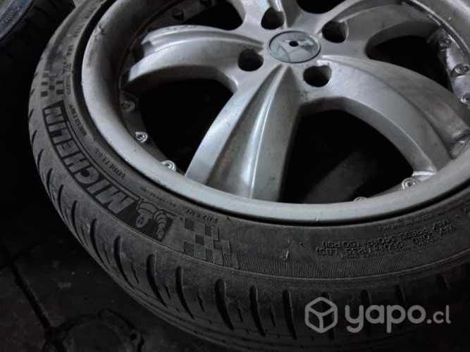 Llantas 17 con neumáticos impecables 4x108
