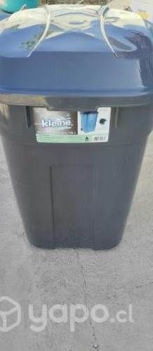 Basurero de 140 litros
