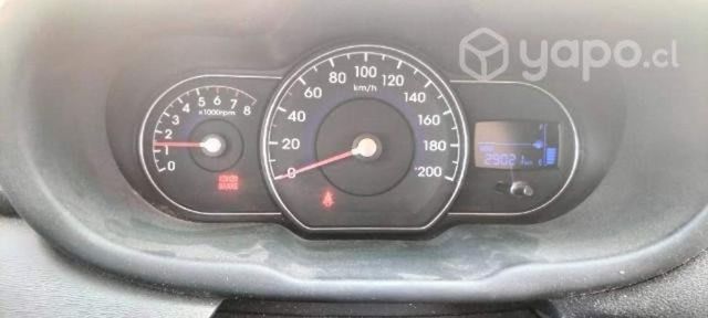 Hyundai i10 solo 29mil km