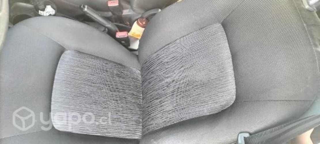 Hyundai i10 solo 29mil km