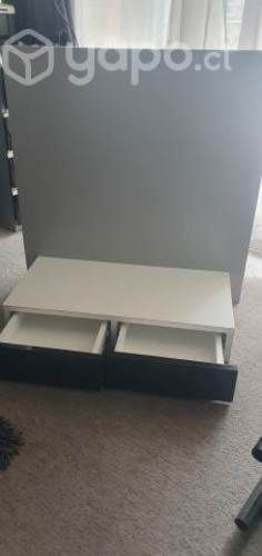 Escritorio colgante + adicional (pizarra)