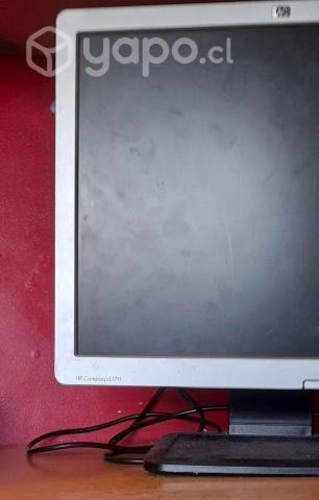 Monitor HP Compaq LE1711 y adaptador HDMI a VGA