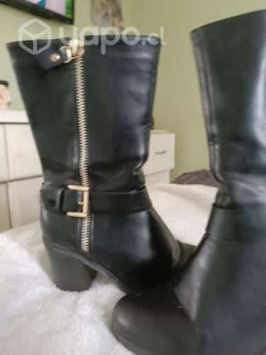 Bellas botas Azaleia