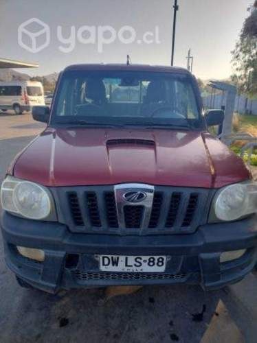 Mahindra pick up 2012