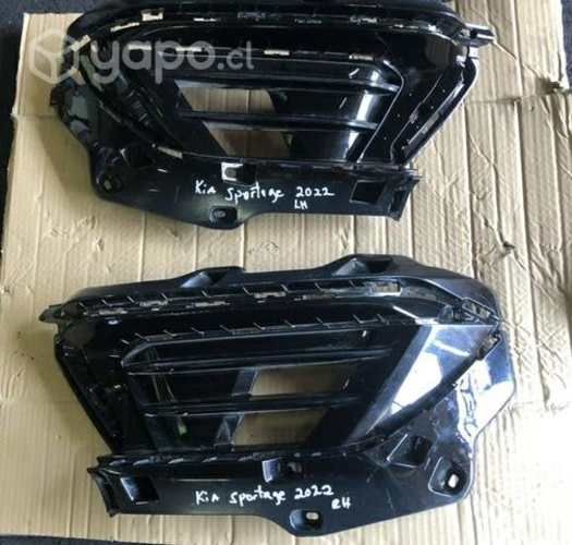 Tapa neblinero Kia sportage 2022