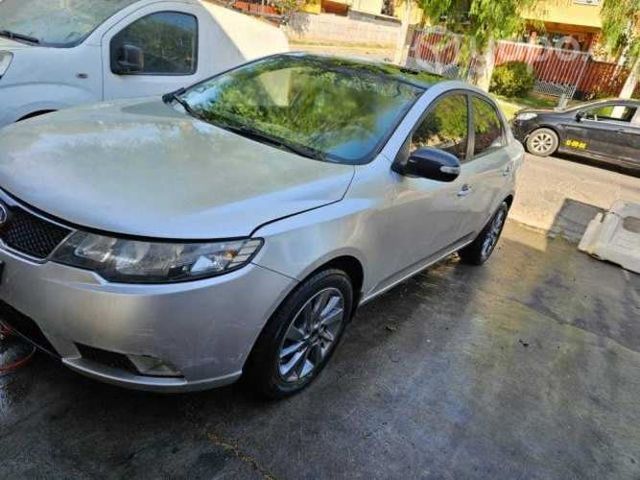 Caja de cambios kia cerato 2012