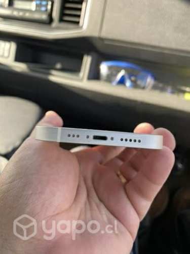 IPhone 13 white
