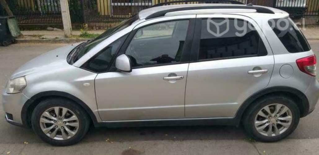 Suzuki SX4 Crossover año 2015 58 mil kms