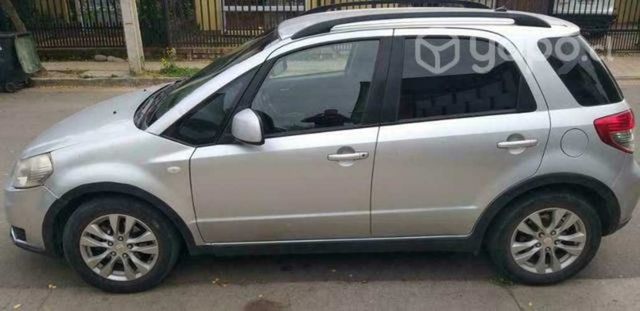 Suzuki SX4 Crossover año 2015 58 mil kms