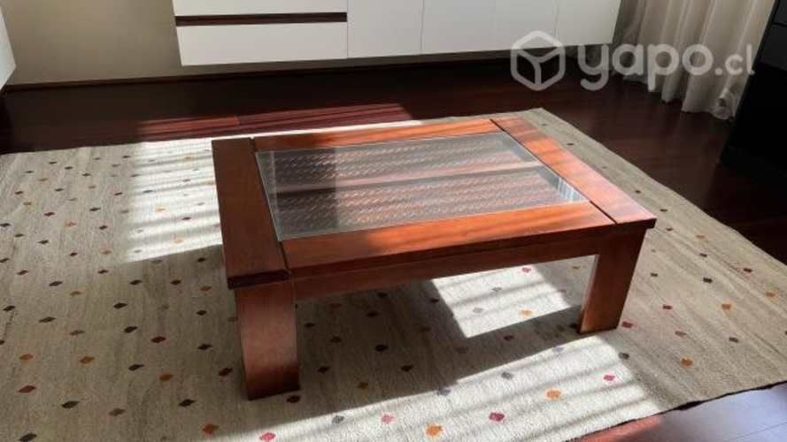 Mesa de centro de madera y vidrio