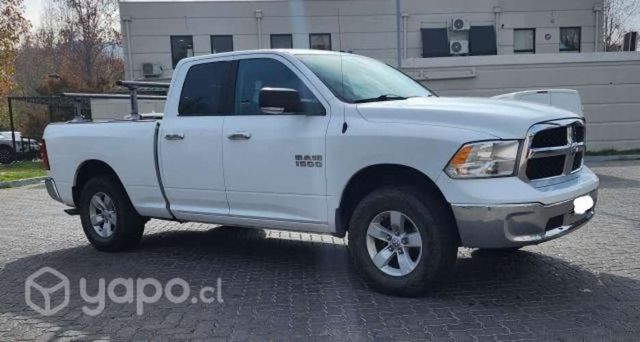Dodge ram SLT 2018