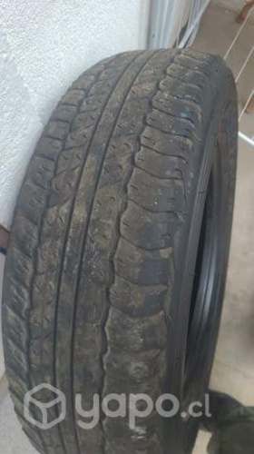 Neumatico 225/70R16