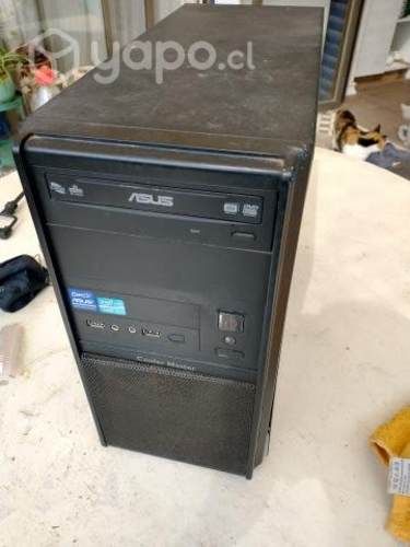 computadoras y otros en desuso