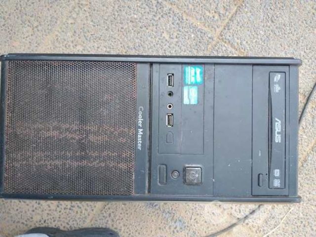 computadoras y otros en desuso