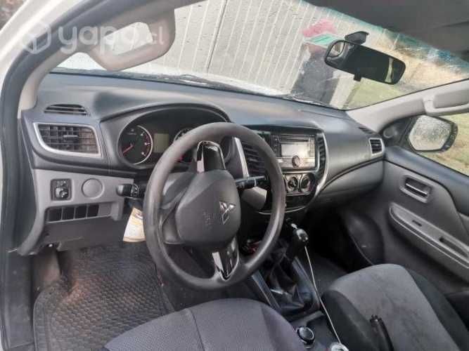 Mitsubishi l200 2018