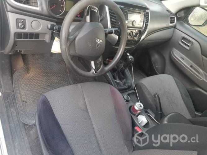 Mitsubishi l200 2018