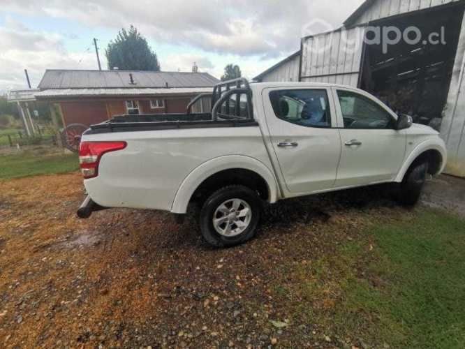 Mitsubishi l200 2018