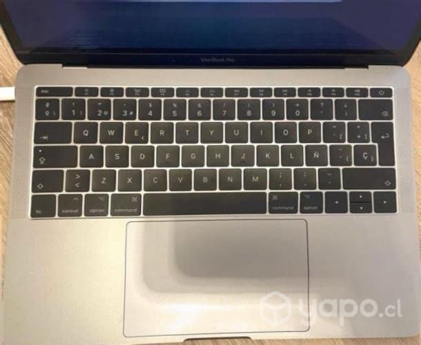 Apple MacBook Pro 13&quot; Core i5 2.3 GHz 8GB RAM 256G