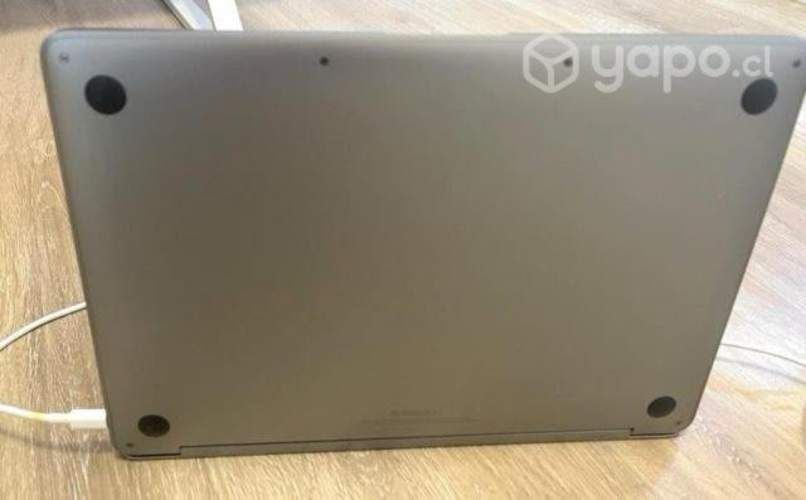 Apple MacBook Pro 13&quot; Core i5 2.3 GHz 8GB RAM 256G