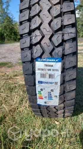 Neumáticos nuevos 215/75 R17.5. TRIANGLE