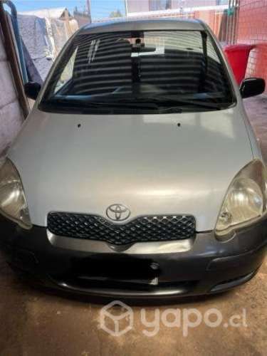Toyota yaris 2005