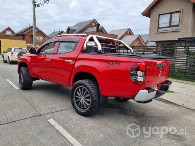 Mitsubishi new l200 katana equipada full