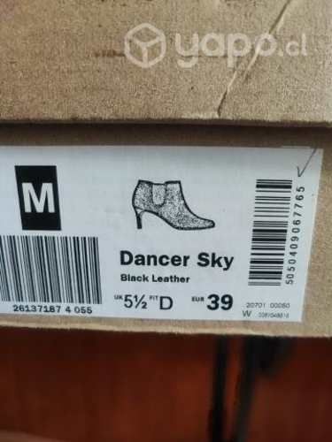 Botines 100% cuero negros CLARKS