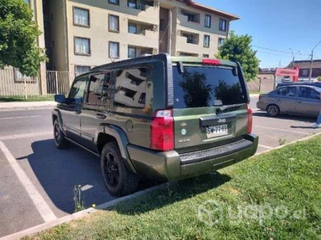 Vendo Jeep Commander