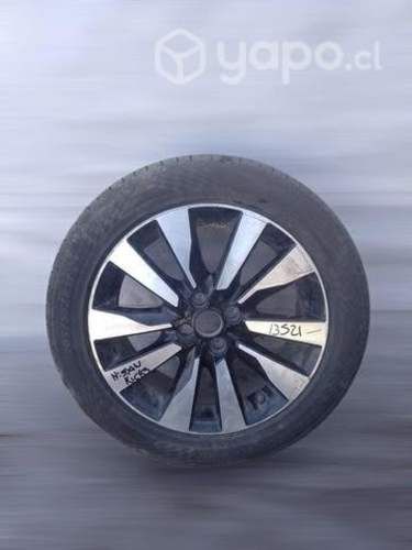 Llanta Nissan Kicks