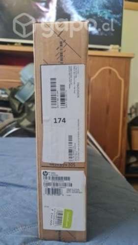 Notebook HP 14-dq2508la - 256GB y 8GB Ram