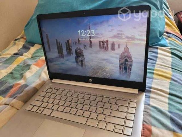 Vendo Notebook HP 14-cf2052la Usado
