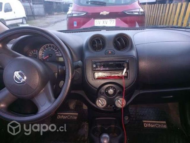 Nissan march km aprox