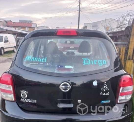 Nissan march km aprox