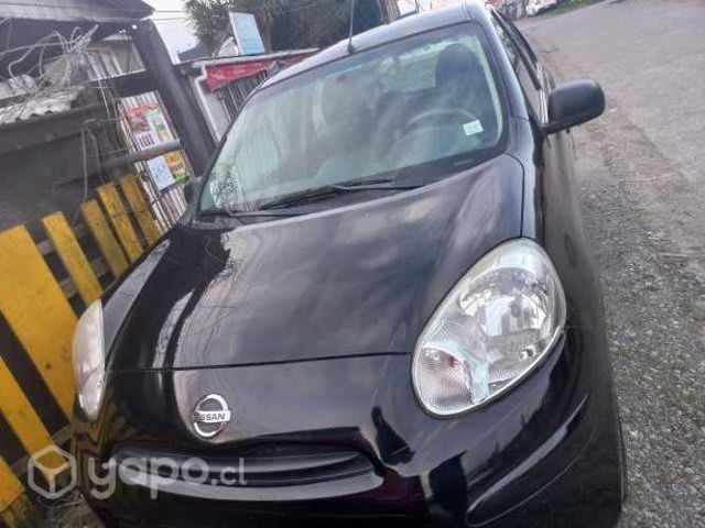 Nissan march km aprox