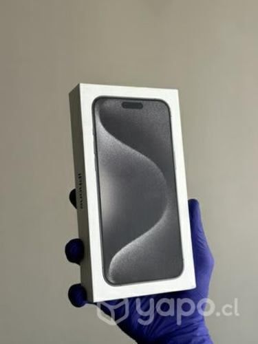 IPhone 15 Pro Max negro, nuevo