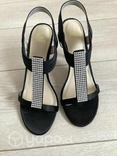 Zapatos de taco detalle brillante, talla 37