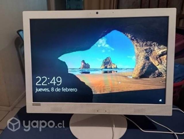 PC Lenovo All In One + Silla de oficina y Mesa