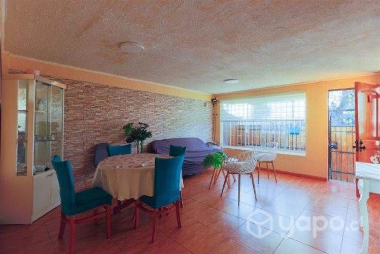 Enrique Olivares Peru Casa con Local La Florida