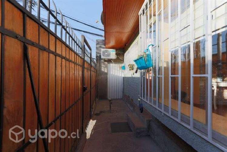 Enrique Olivares Peru Casa con Local La Florida