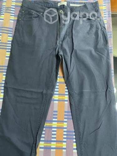 Pantalón marca UNLIMITED Talla 46 EUR 34 USA