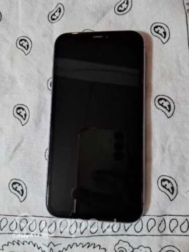IPhone 11 64GB color lila