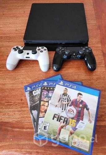 Playstation 4 Slim / 500 GB / 2 controles