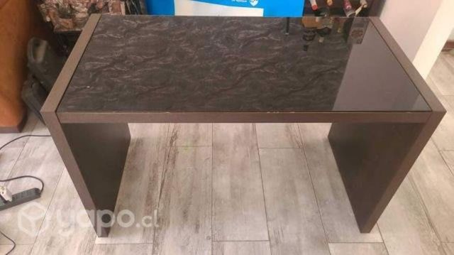 Escritorio de madera