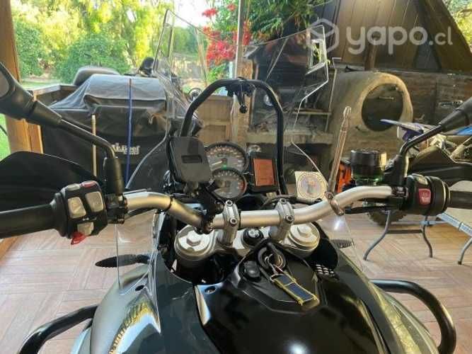 BMW 800 Adv 2018 impecable