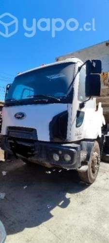 Vendo Camión Tolva 14 m3 año 2013